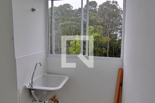 Área de Serviço de apartamento para alugar com 2 quartos, 48m² em Jardim Maria Duarte, São Paulo