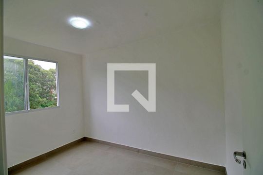 Quarto 2 de apartamento para alugar com 2 quartos, 48m² em Jardim Maria Duarte, São Paulo