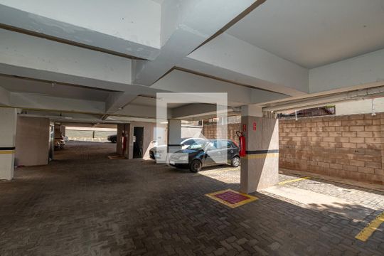 Garagem  de apartamento à venda com 2 quartos, 72m² em Bonfim, Campinas