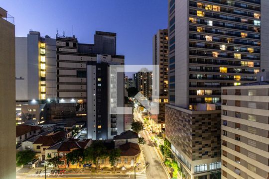 Varanda - Vista de kitnet/studio à venda com 1 quarto, 24m² em Bela Vista, São Paulo