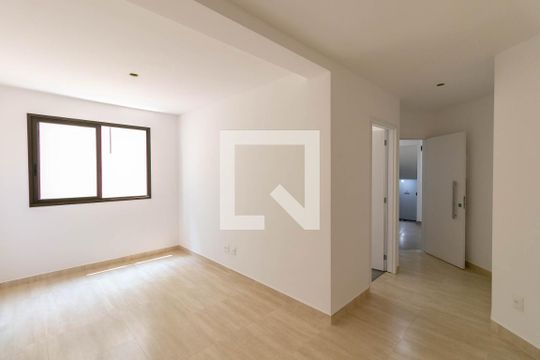 Sala de apartamento à venda com 2 quartos, 60m² em Serra, Belo Horizonte