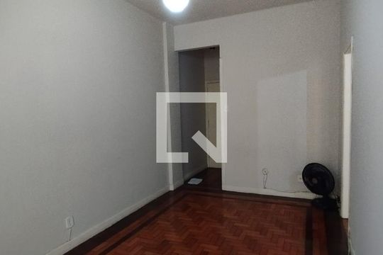 Sala de apartamento para alugar com 1 quarto, 46m² em Flamengo, Rio de Janeiro
