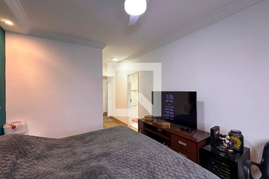 Suíte de apartamento à venda com 3 quartos, 131m² em Chácara Santo Antônio (zona Sul), São Paulo