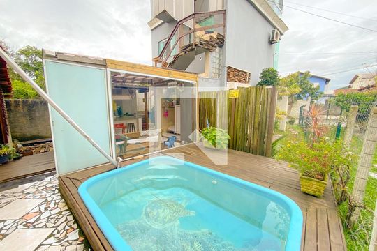 Área comum - Piscina de kitnet/studio para alugar com 1 quarto, 57m² em Cachoeira do Bom Jesus Leste, Florianópolis