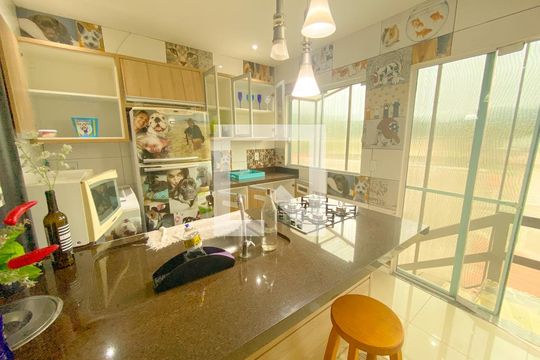 Cozinha de kitnet/studio para alugar com 1 quarto, 57m² em Cachoeira do Bom Jesus Leste, Florianópolis