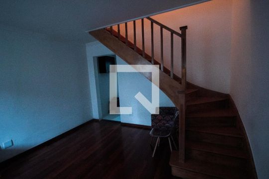 Sala de casa à venda com 2 quartos, 80m² em Aclimação, São Paulo