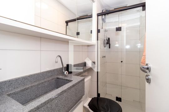 Banheiro de kitnet/studio à venda com 1 quarto, 26m² em Tatuapé, São Paulo