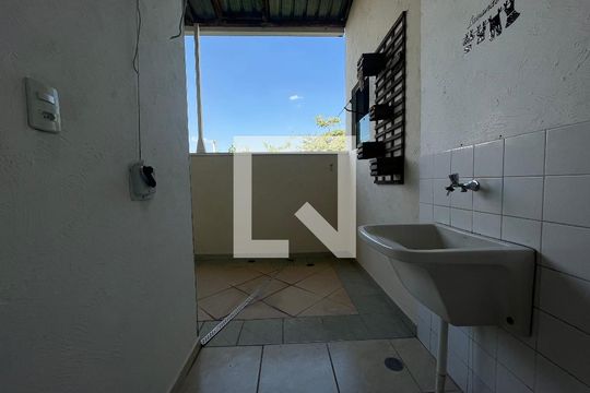 Área de Serviço de apartamento para alugar com 2 quartos, 150m² em Vila João Jorge, Campinas