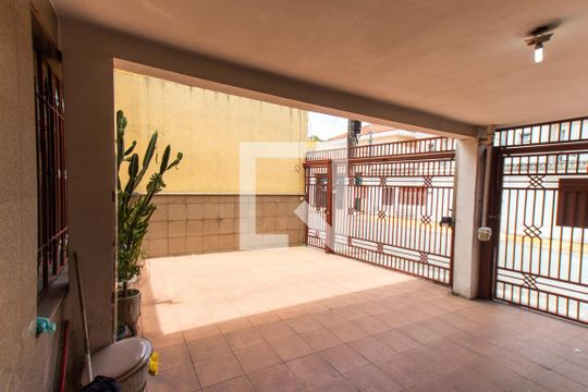 Garagem de casa à venda com 4 quartos, 245m² em Vila Medeiros, São Paulo