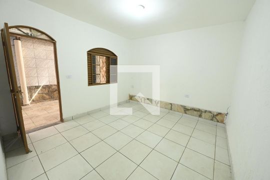 Sala de casa para alugar com 4 quartos, 120m² em Setor Faiçalville, Goiânia