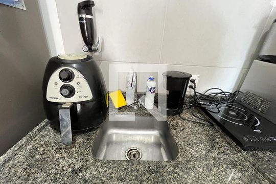 Cozinha  de apartamento à venda com 1 quarto, 30m² em Jardim Prudência, São Paulo