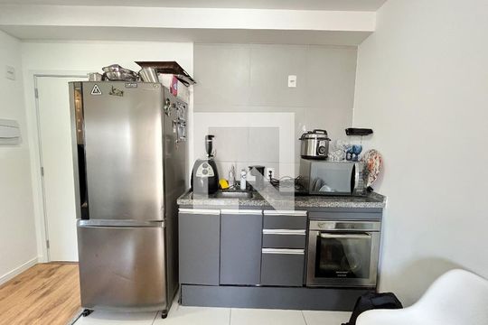 Cozinha  de apartamento à venda com 1 quarto, 30m² em Jardim Prudência, São Paulo