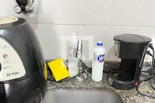 Cozinha  de apartamento à venda com 1 quarto, 30m² em Jardim Prudência, São Paulo