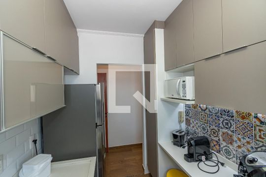 Cozinha de apartamento para alugar com 1 quarto, 41m² em Jardim Guanabara, Campinas
