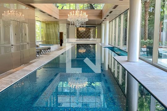 Piscina Coberta de apartamento à venda com 4 quartos, 343m² em Vila Olímpia, São Paulo