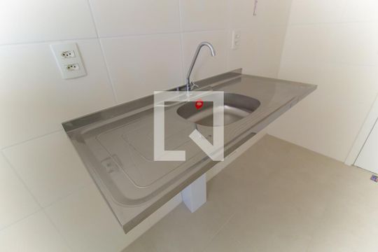 Sala/Cozinha de apartamento para alugar com 2 quartos, 33m² em Vila Nova Curuca, São Paulo