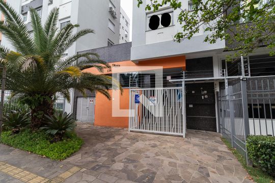 Fachada de apartamento à venda com 1 quarto, 50m² em Passo D’areia, Porto Alegre