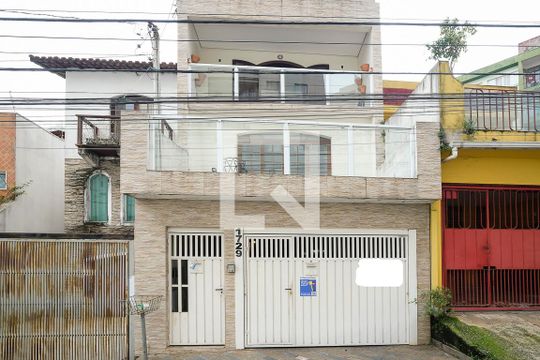 Fachada da Casa de casa à venda com 5 quartos, 380m² em Campestre, Santo André