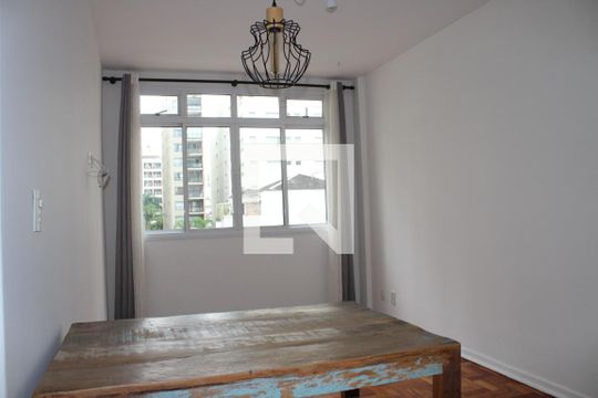 Sala  de apartamento à venda com 1 quarto, 50m² em Perdizes, São Paulo