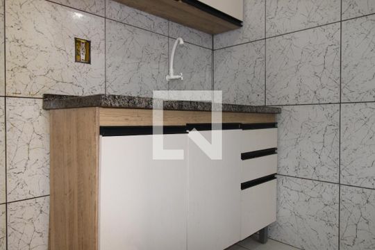 Cozinha de casa para alugar com 1 quarto, 32m² em Parque Císper, São Paulo