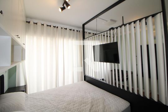 Quarto de kitnet/studio para alugar com 1 quarto, 30m² em Santana, São Paulo