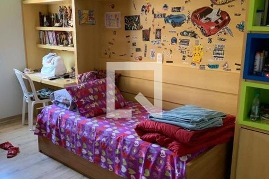 Casa à venda com 3 quartos, 190m² em Bosque da Saúde, São Paulo