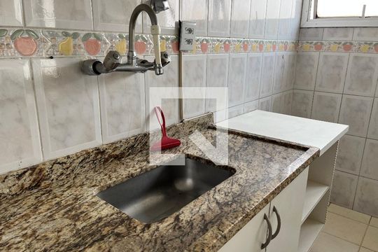 Cozinha de apartamento para alugar com 1 quarto, 90m² em Vila Clementino, São Paulo