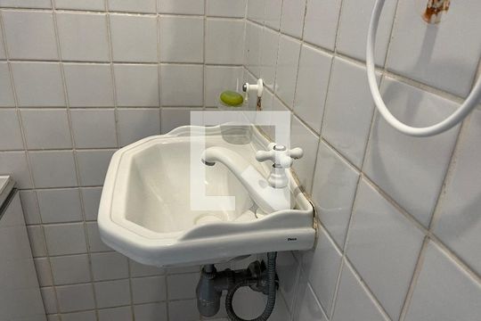 Lavabo de apartamento à venda com 1 quarto, 90m² em Vila Clementino, São Paulo