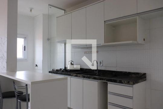 Cozinha de apartamento à venda com 2 quartos, 48m² em Campina, São Leopoldo
