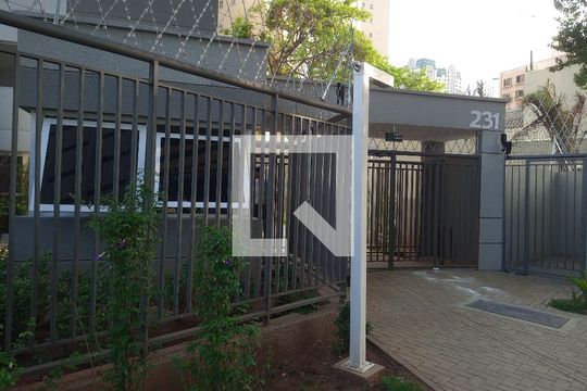 Fachada de casa à venda com 1 quarto, 36m² em Liberdade, São Paulo