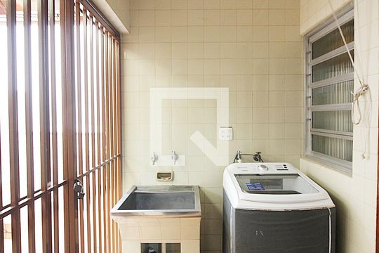 Área de Serviço de apartamento para alugar com 4 quartos, 236m² em Jardim do Mar, São Bernardo do Campo