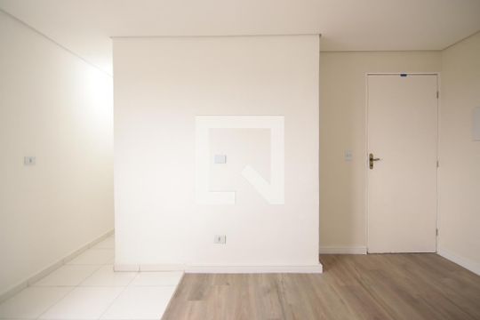Sala de apartamento para alugar com 2 quartos, 54m² em Vila Carmosina, São Paulo