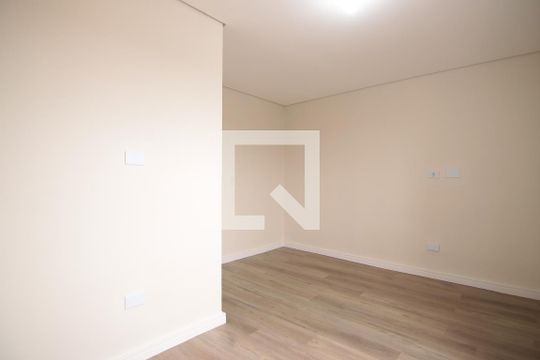 Quarto de apartamento para alugar com 2 quartos, 54m² em Vila Carmosina, São Paulo