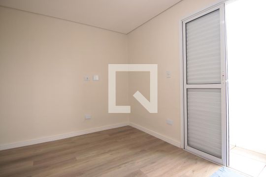 Quarto de apartamento para alugar com 2 quartos, 54m² em Vila Carmosina, São Paulo