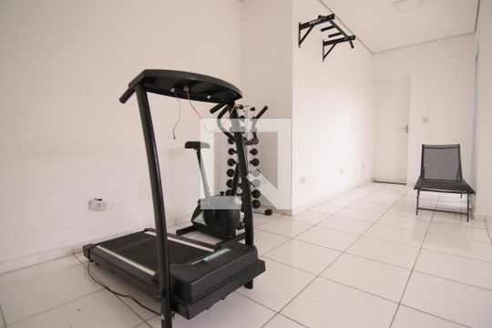 Área comum de apartamento para alugar com 2 quartos, 54m² em Vila Carmosina, São Paulo