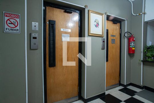Elevadores de apartamento para alugar com 1 quarto, 66m² em Bela Vista, São Paulo