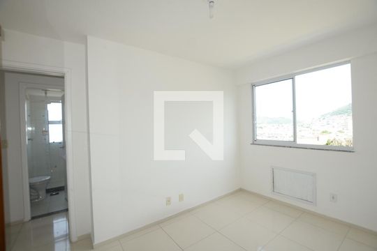 Quarto 1 de apartamento para alugar com 2 quartos, 54m² em Irajá, Rio de Janeiro