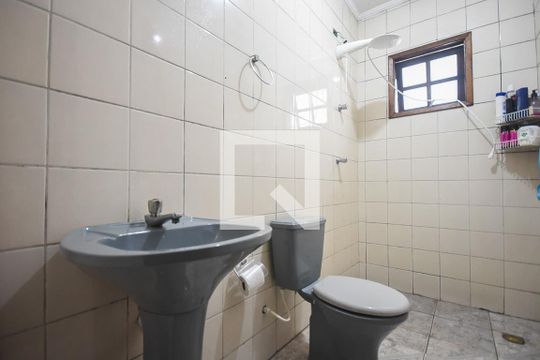 Banheiro de casa para alugar com 3 quartos, 180m² em Cidade Intercap, Taboão da Serra