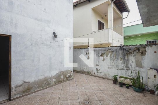 Quintal de casa para alugar com 3 quartos, 180m² em Cidade Intercap, Taboão da Serra