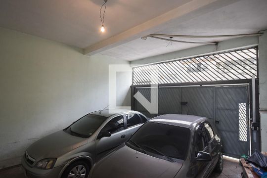 Garagem de casa para alugar com 3 quartos, 180m² em Cidade Intercap, Taboão da Serra