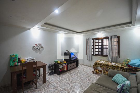 Sala de casa para alugar com 3 quartos, 180m² em Cidade Intercap, Taboão da Serra