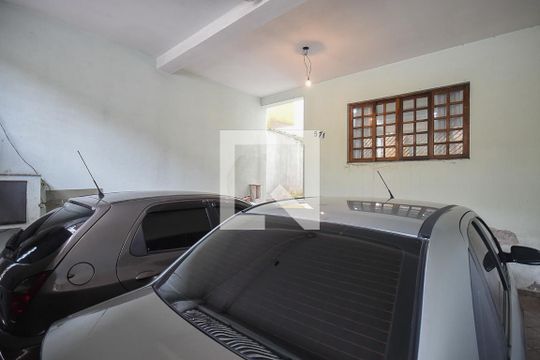 Garagem de casa para alugar com 3 quartos, 180m² em Cidade Intercap, Taboão da Serra