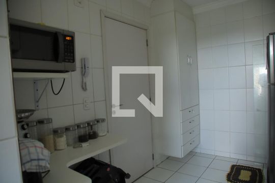 Cozinha de apartamento à venda com 2 quartos, 52m² em São Pedro, Osasco
