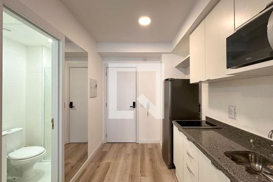 Cozinha de kitnet/studio à venda com 1 quarto, 25m² em Brooklin Paulista, São Paulo