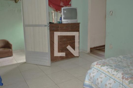 Quarto de casa para alugar com 1 quarto, 40m² em Nascentes Imperiais, Contagem