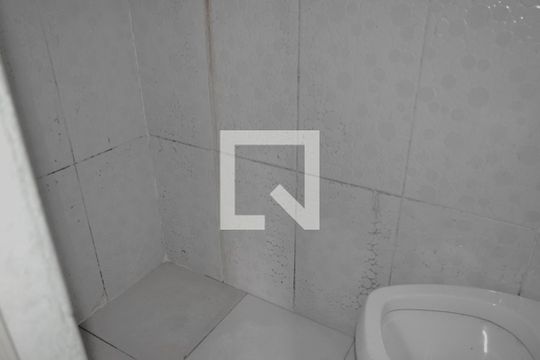Banheiro de casa para alugar com 1 quarto, 40m² em Nascentes Imperiais, Contagem