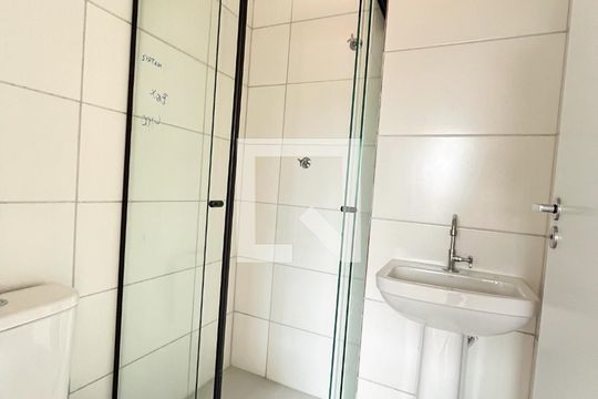 Banheiro da Suíte de apartamento para alugar com 1 quarto, 27m² em Vila Campestre, São Paulo