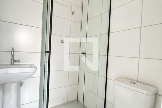 Banheiro da Suíte de apartamento para alugar com 1 quarto, 27m² em Vila Campestre, São Paulo