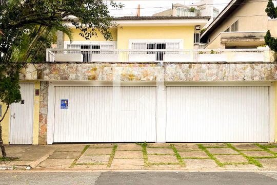 Fachada de casa para alugar com 5 quartos, 520m² em Alto da Lapa, São Paulo