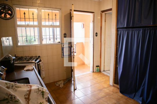 Cozinha de casa de condomínio à venda com 2 quartos, 200m² em Parada Inglesa, São Paulo
